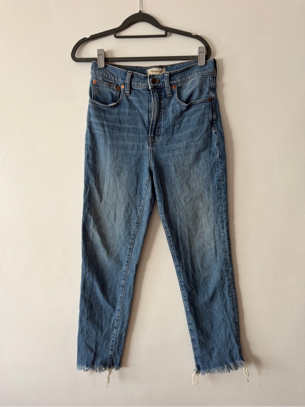 Madewell The Perfect Vintage Jean Raw-Hem Cropped Jeans in Medium Blue 27